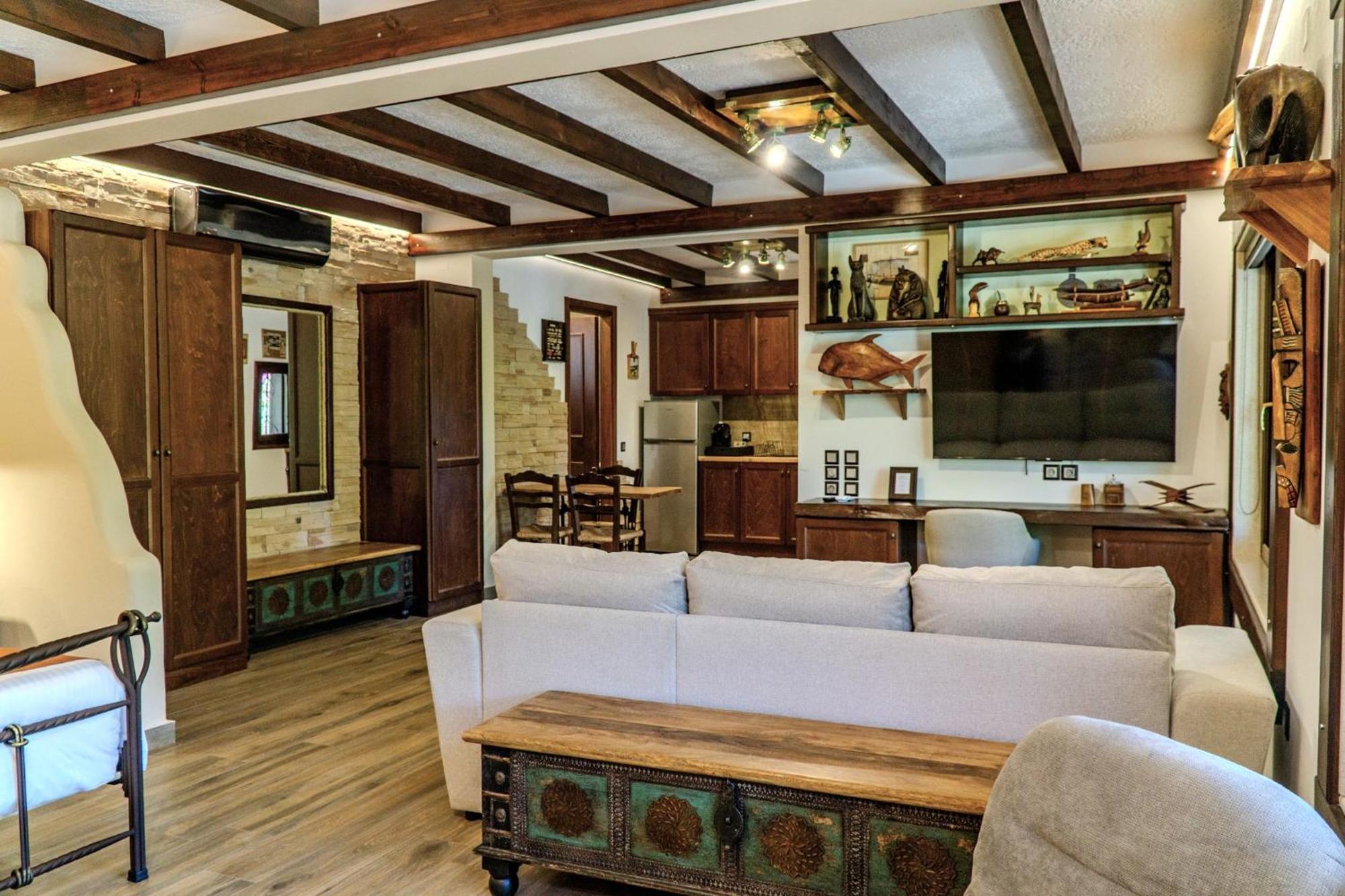 Stella'S Traditional Inn Закрос Экстерьер фото