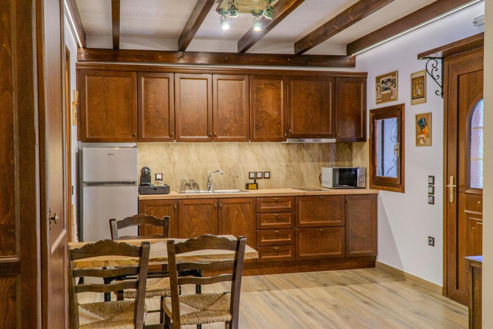 Stella'S Traditional Inn Закрос Номер фото