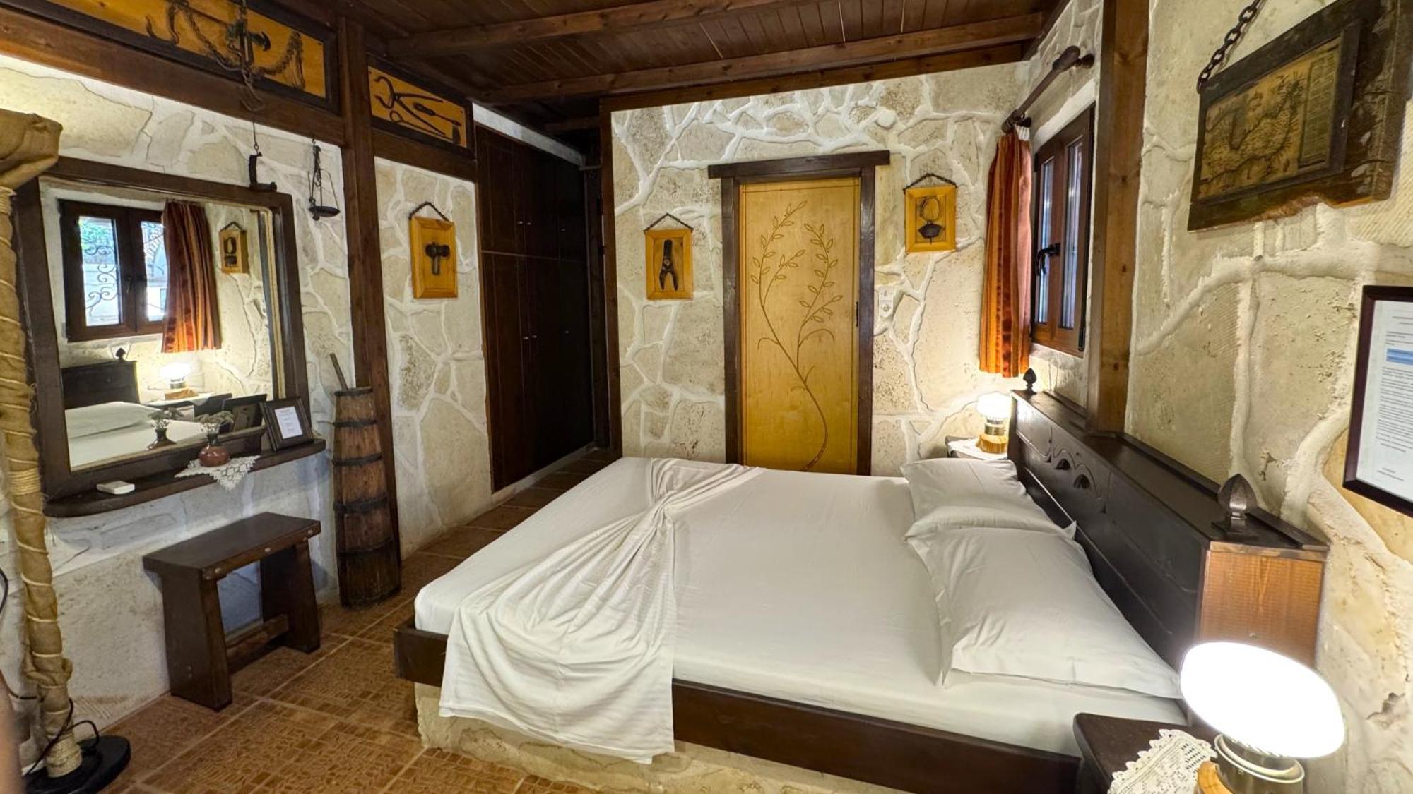 Stella'S Traditional Inn Закрос Номер фото
