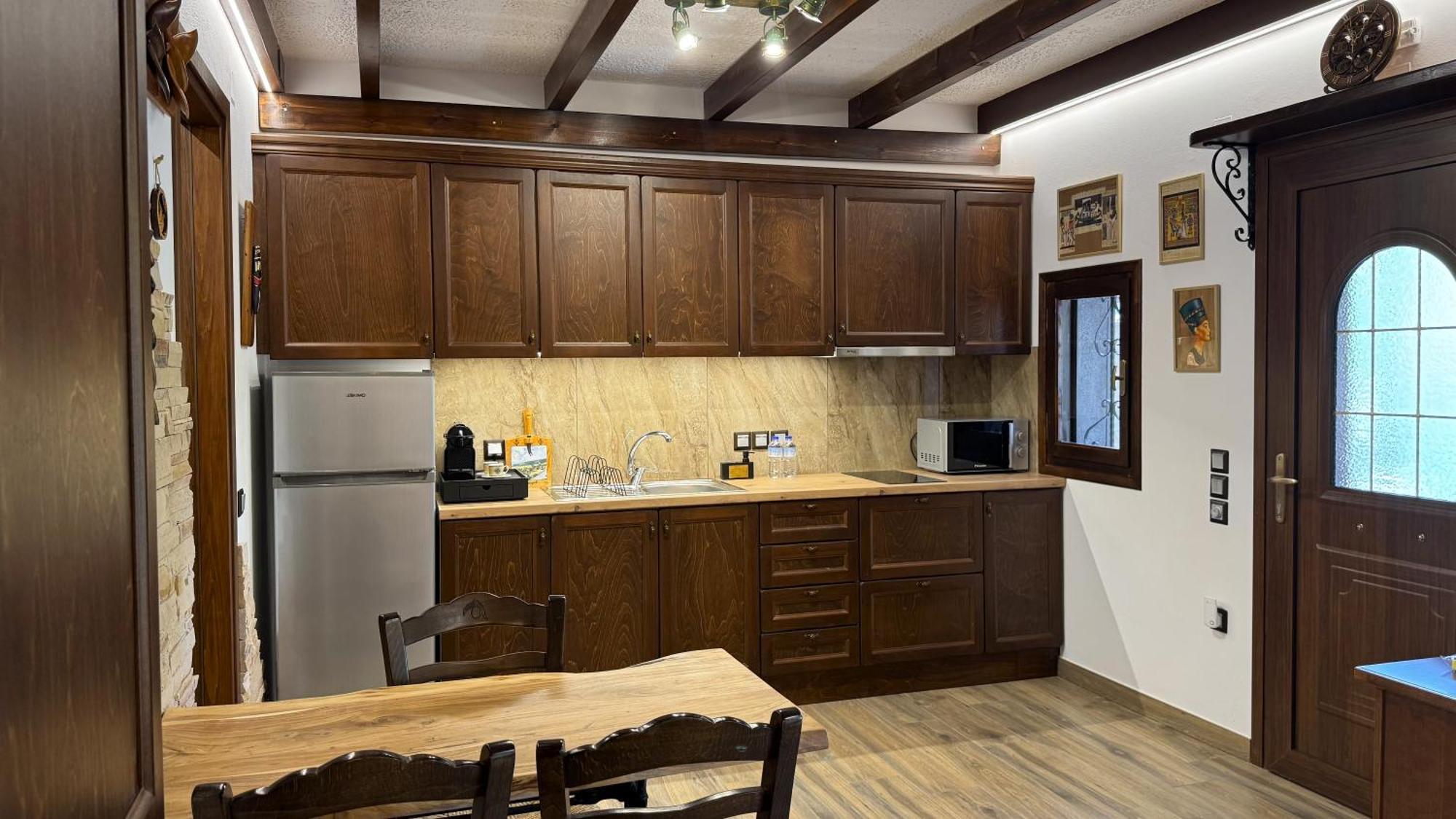 Stella'S Traditional Inn Закрос Экстерьер фото